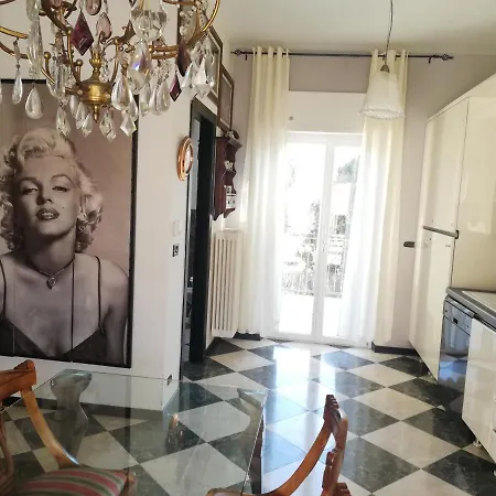 Casa Con Giardino Διαμέρισμα *